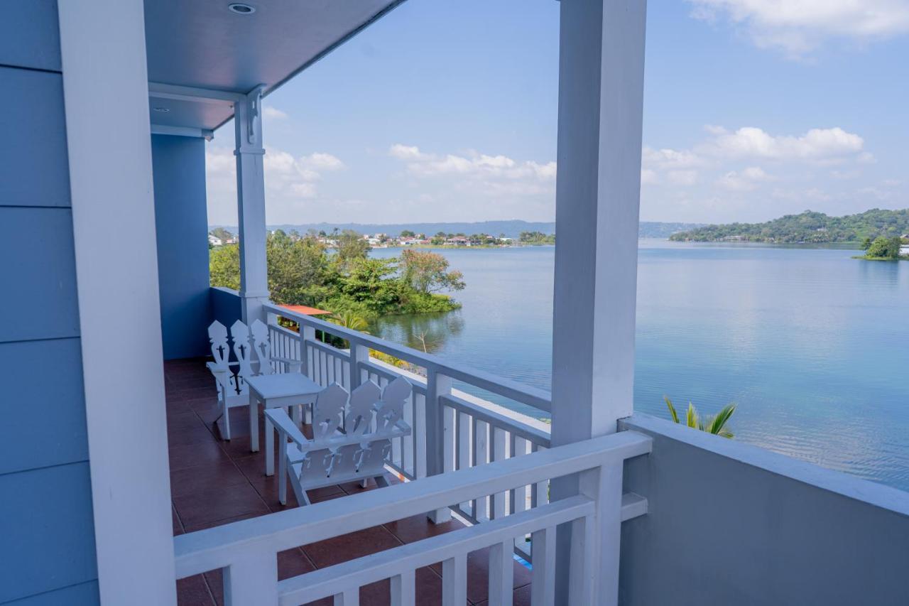 Hotel Casona Del Lago فلوريس المظهر الخارجي الصورة