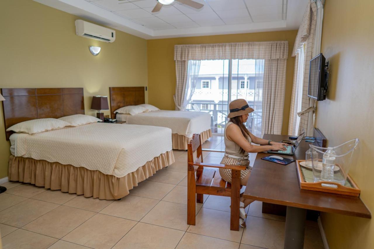 Hotel Casona Del Lago فلوريس المظهر الخارجي الصورة