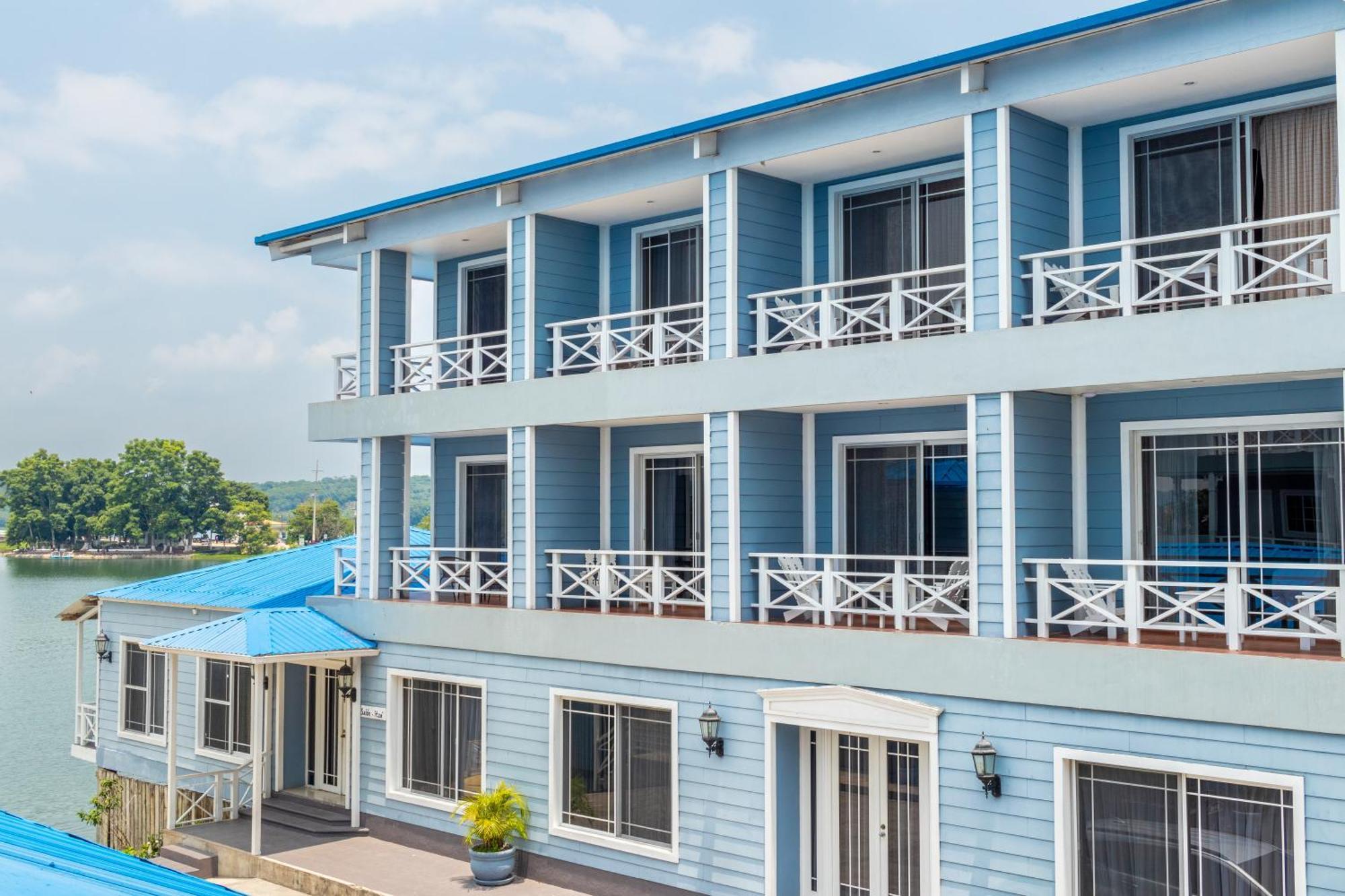 Hotel Casona Del Lago فلوريس المظهر الخارجي الصورة